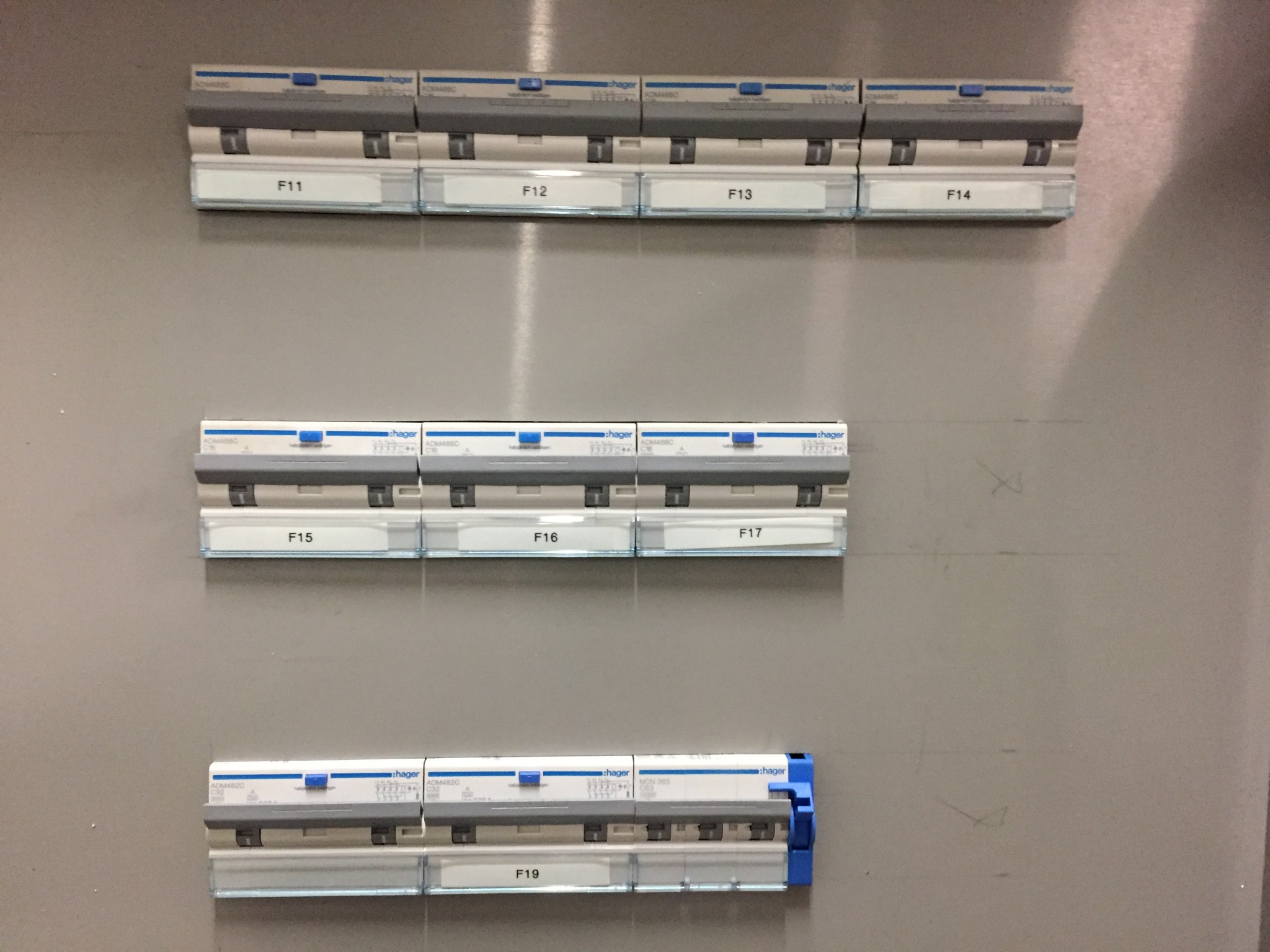 Steckdosenverteiler mit CEE 63 Einspeisung